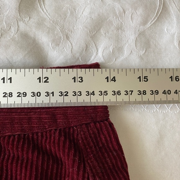 American Eagle Burgundy/Wine Women's Corduroy Button Up Front Mini Skirt Size 0 - Picture 11 of 15